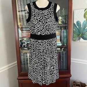 Talbots Sleeveless Dress 8P Black and White Splotches Spotted